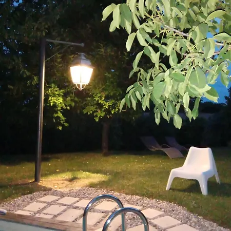 La Maison Les Noisetiers Holiday home Monflanquin